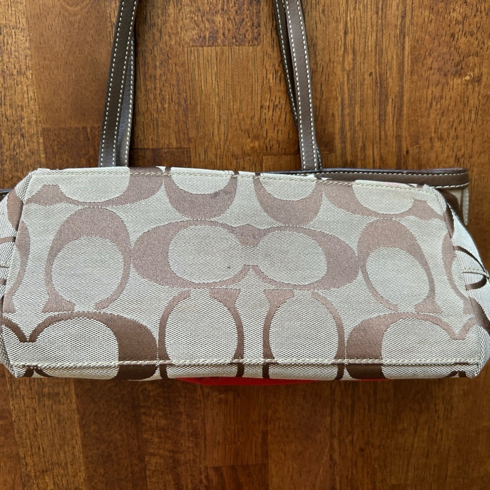 Coach, Y2K shoulder bag, red and brown​​​​ - Picture 6 of 12